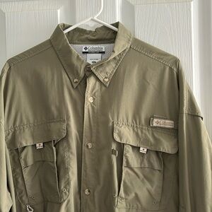 Olive green Columbia long sleeve fishing shirt